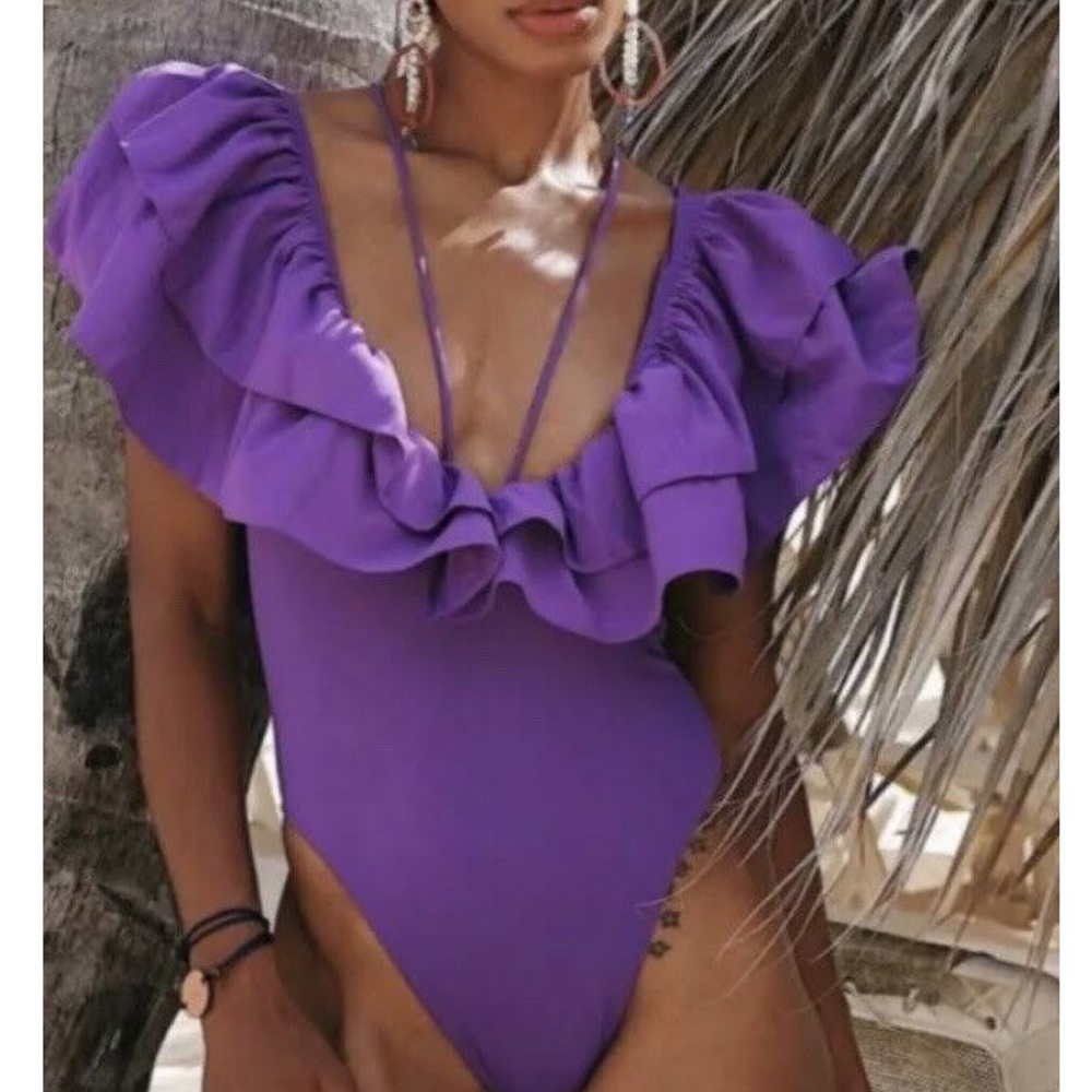 - Zara NWTGS ,Large Ruffle Swimsuit, size small
